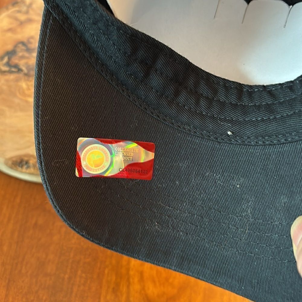 NEW Hawkeyes Ball Cap - Picture 4 of 5
